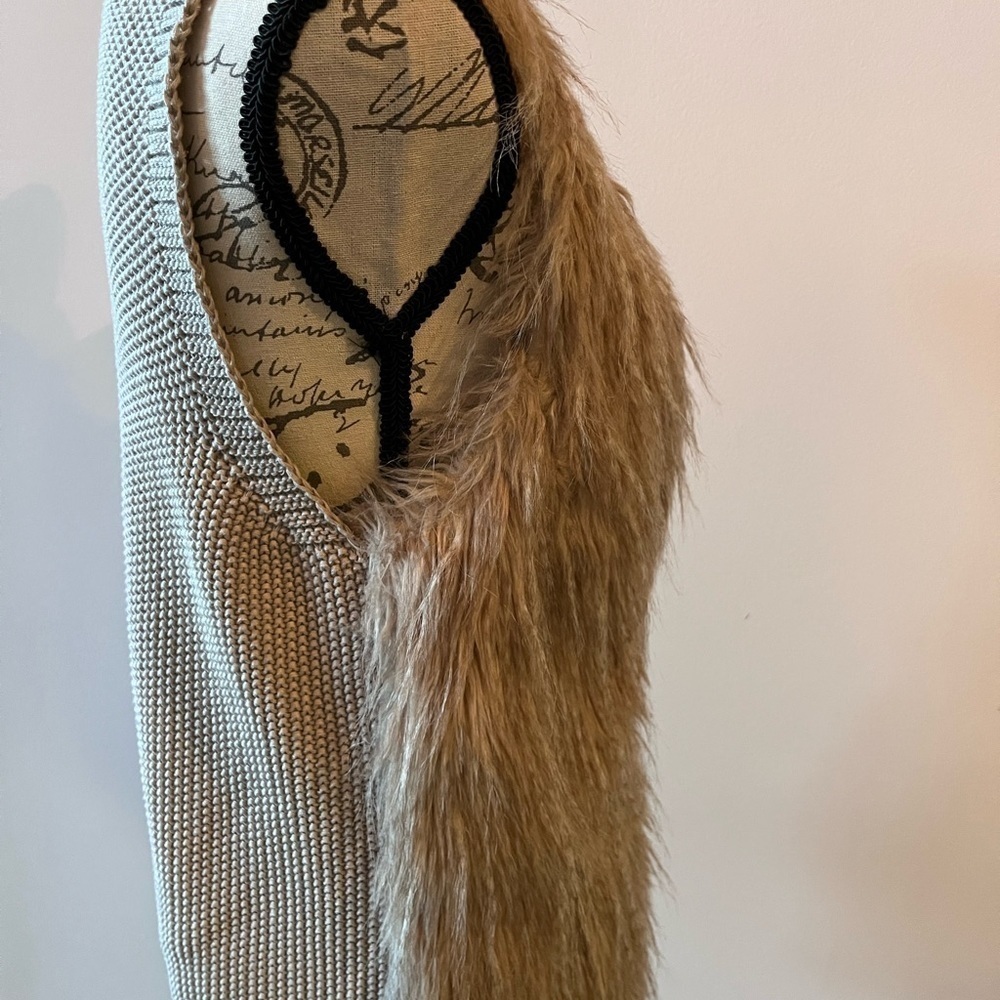 Sebby Collection faux fur sweater vest - Picture 3 of 5